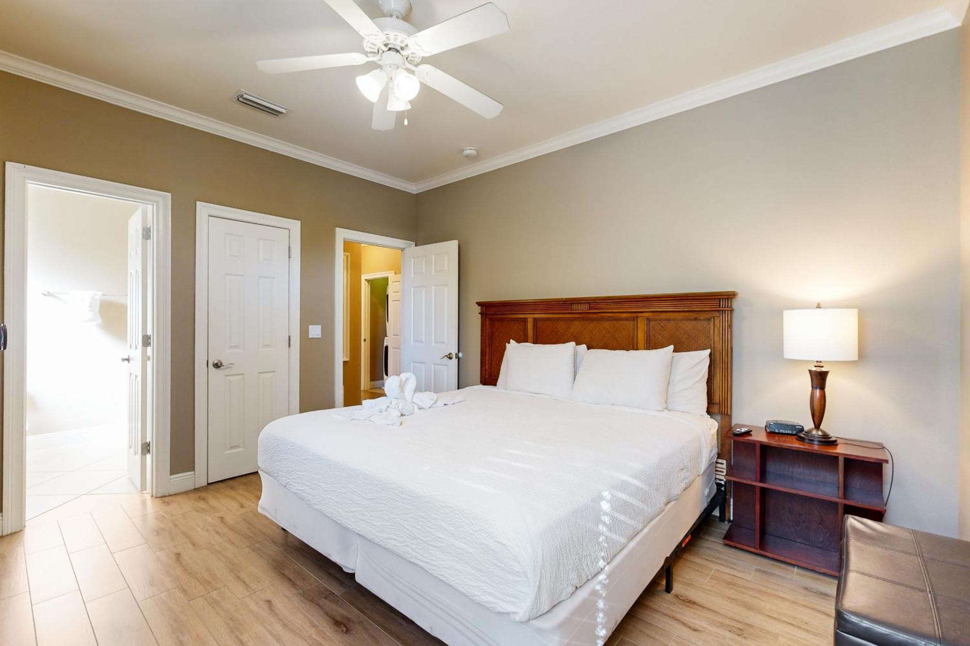 Villages Of Crystal Beach: Serenity Destin Buitenkant foto